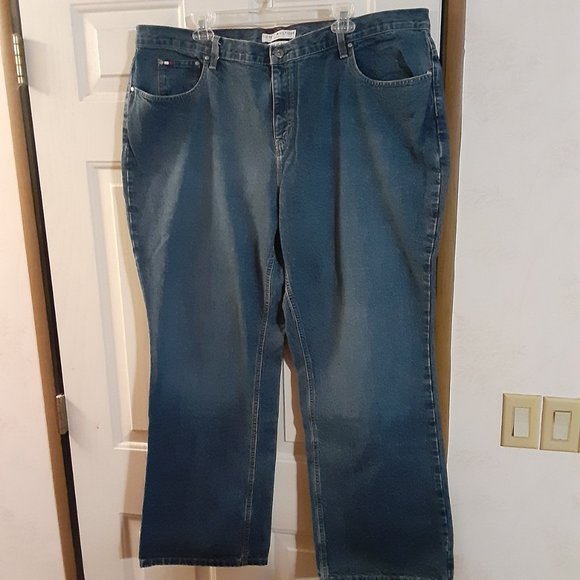 Tommy Hilfiger High Waist Women's Classic Boot Jeans - Picture 4 of 6